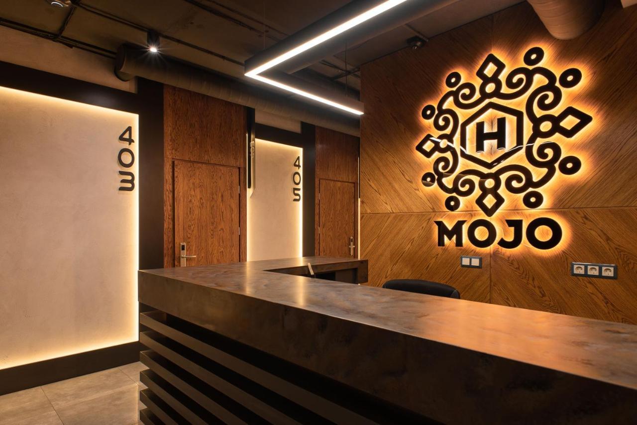 Mojo Hall Hotel Lutsʼk 外观 照片