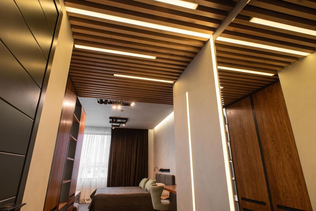 Mojo Hall Hotel Lutsʼk 外观 照片