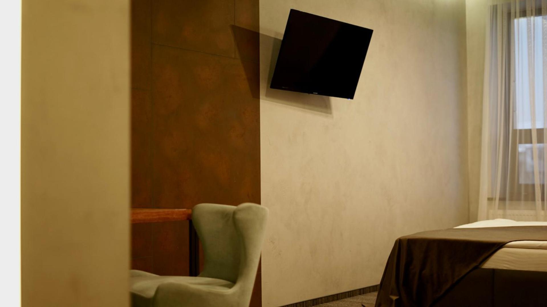 Mojo Hall Hotel Lutsʼk 外观 照片