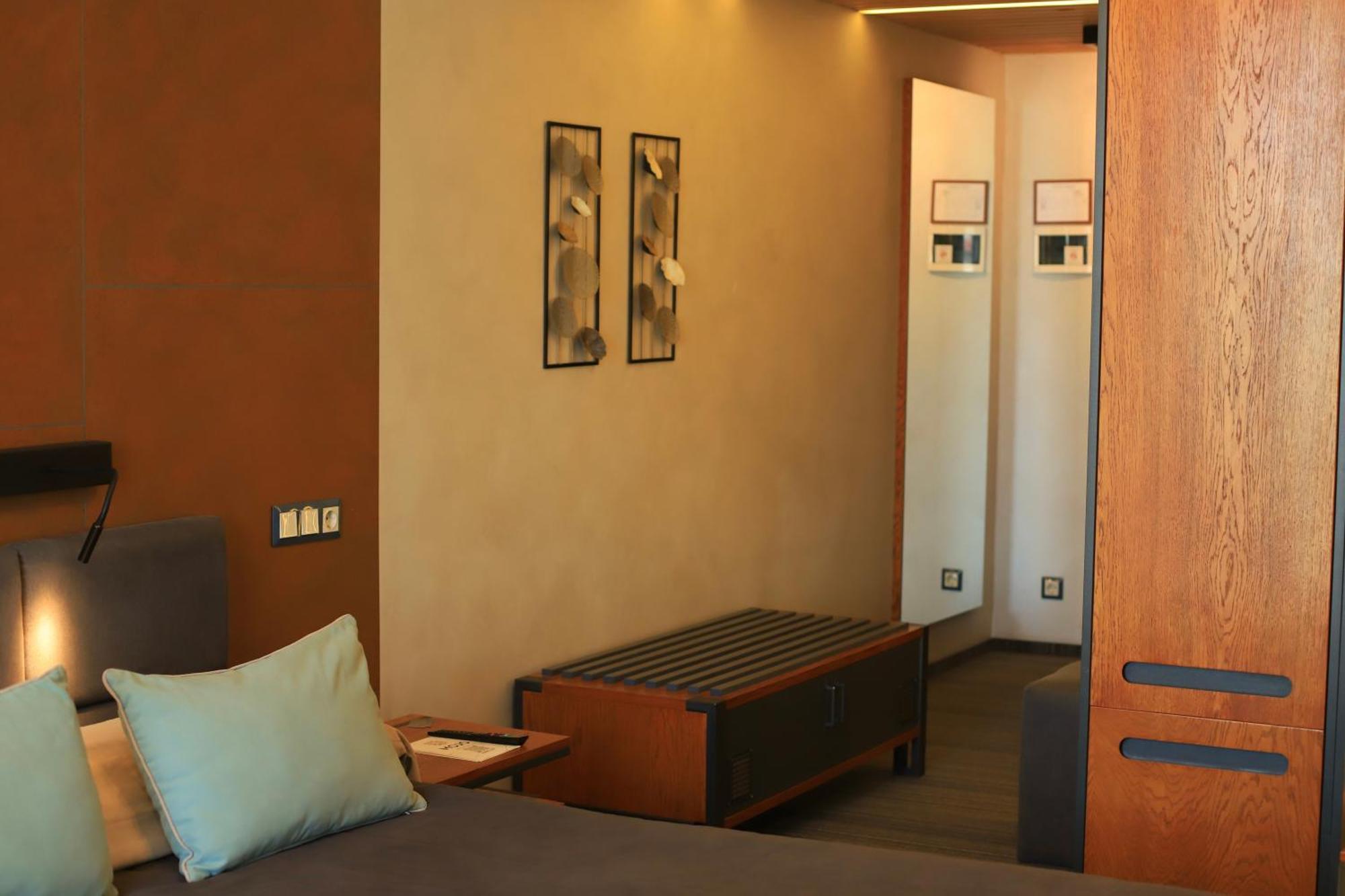 Mojo Hall Hotel Lutsʼk 外观 照片